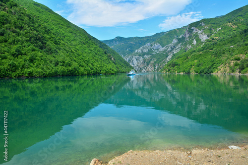 The turquoise waters of Koman Lake © Monik-a