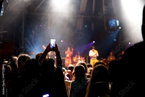 Festival musique - foule smartphone vidéo