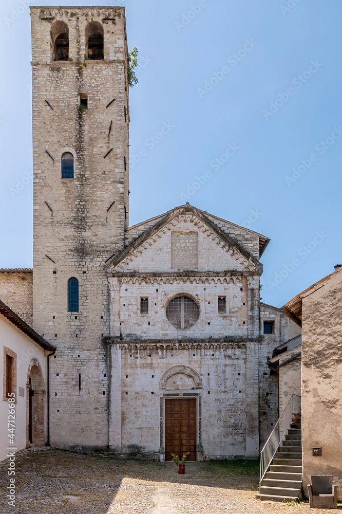 Obraz premium Facade of the monastery church of San Ponziano, Spoleto, Italy, on a sunny day