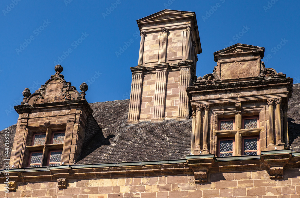 Brive la Gaillarde (Corrèze, France) - Vue de détail de la toiture du musée Labenche