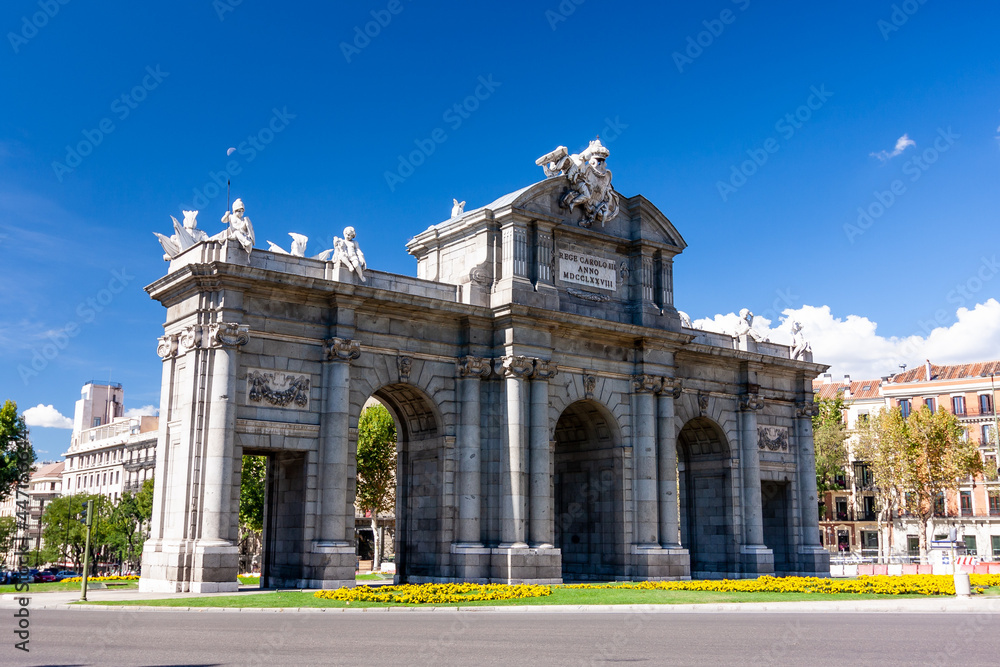 Obraz premium Puerta de Alcala Monument in Madrid