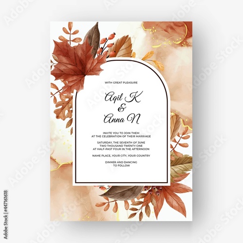 leaf and berry autumn fall background for wedding invitation