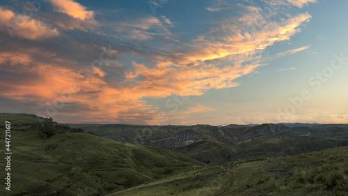 Paisaje Cauri Atardecer hora dorada