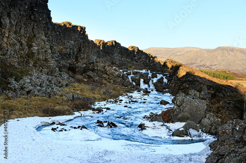 Vereister Fluss Oxará, Thingvellir-Nationalpark photo