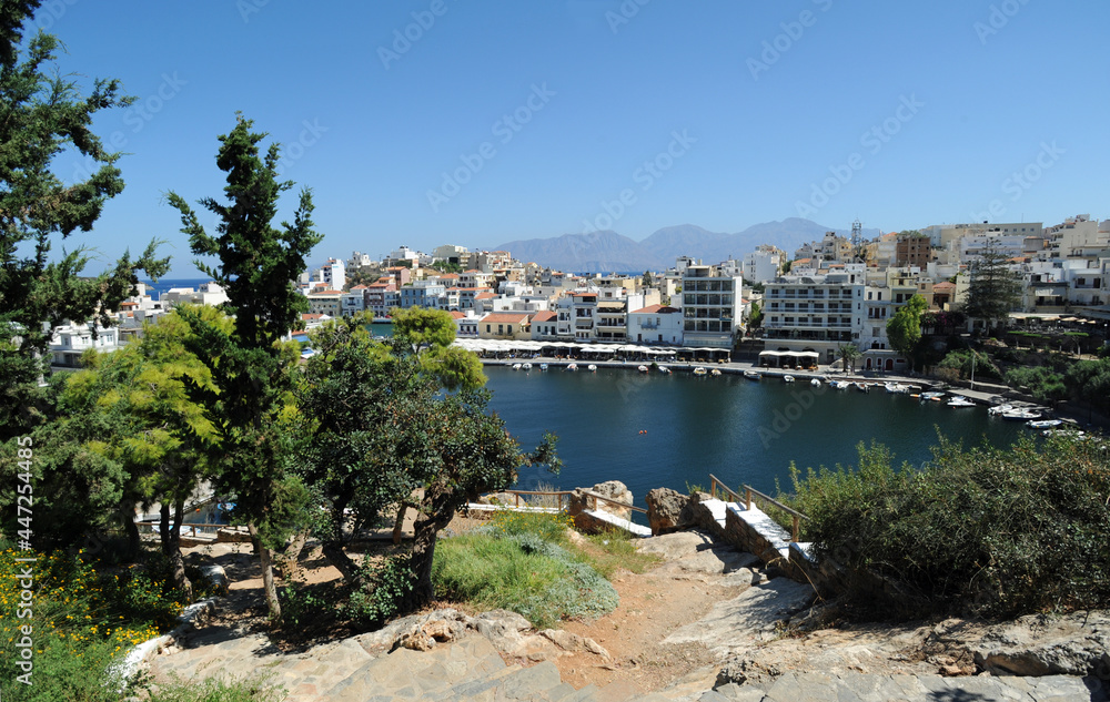 Le lac de Voulisméni à Agios Nikolaos en Crète