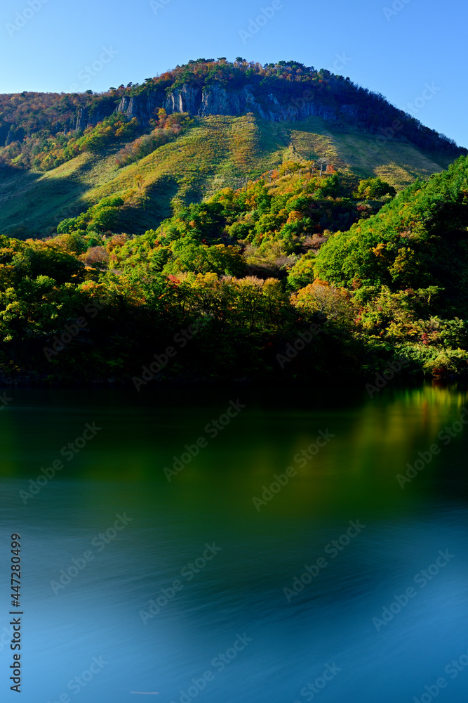 秋の船上山