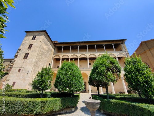 Piccolomini palace in Pienza, Tuscany photo