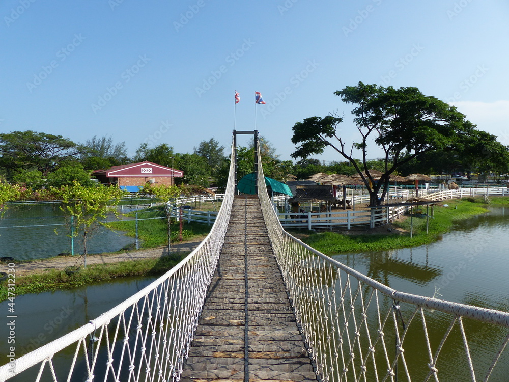 Obraz premium Rope bridge at Malai Farm in Thailand