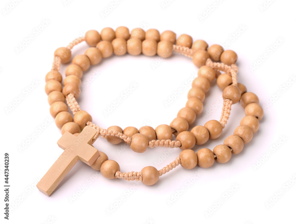 Obraz premium Wooden rosary beads and cross