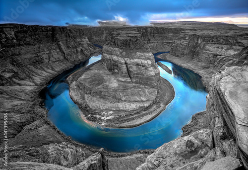 Horseshoe Bend photo