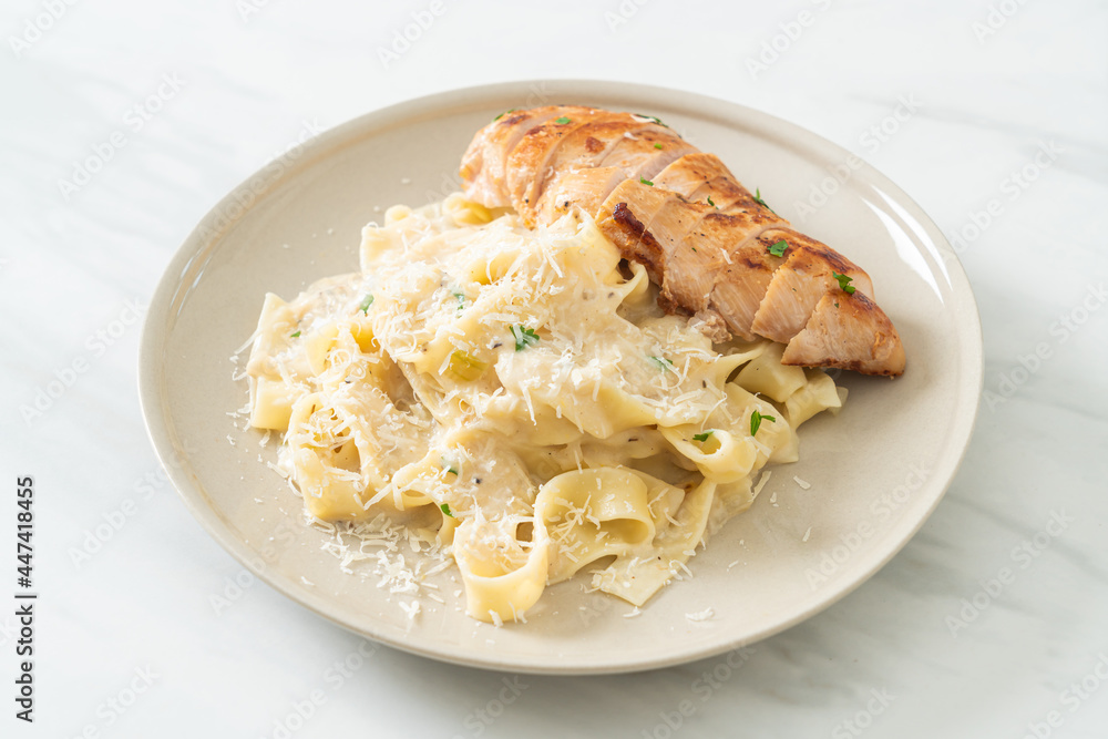 fettucine pasta white creamy sauce with grilled chicken fettucine pasta white creamy sauce with grilled chicken