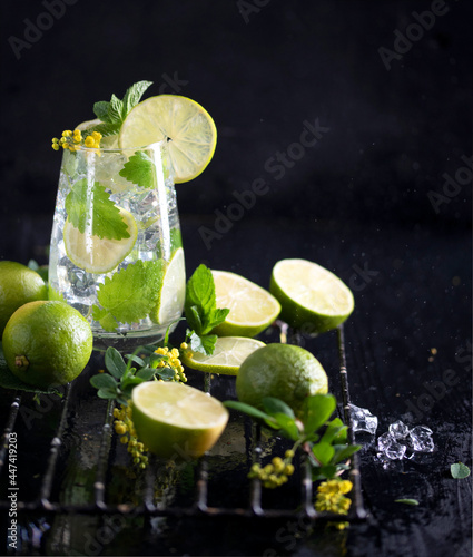 Mojito cocktail with lime.	
