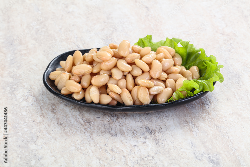 White canned beans for vegan suisine White canned beans for vegan suisine
