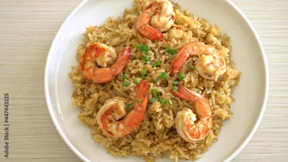 garlic fried rice with shrimps or prawns garlic fried rice with shrimps or prawns