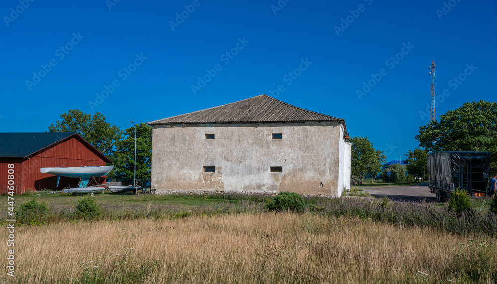 barn building estonia hiiumaa