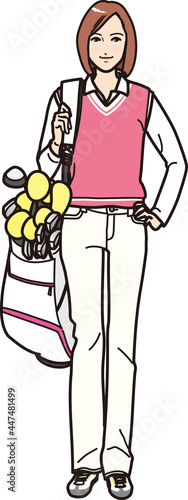 ゴルフバッグを担ぐ若い女性