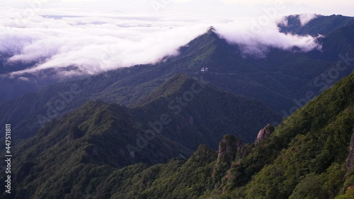 石鎚山 山頂からの風景