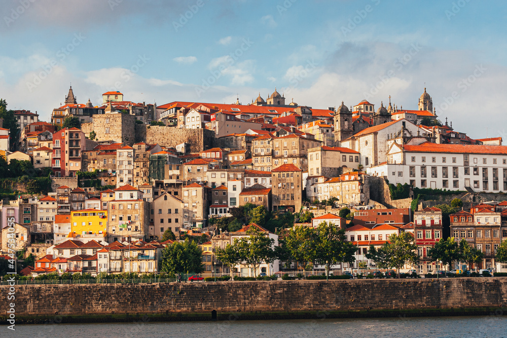 Fototapeta premium View of Porto from Vila Nova de Gaia, Portugal, Europe.