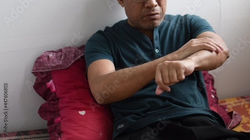 A man Distal Guillain-Barré syndrome (DGBS), which usually presents with predominantly motor involvement, and is indistinguishable from that found in Guillain-Barré syndrome (GBS). Vaccine, covid-19