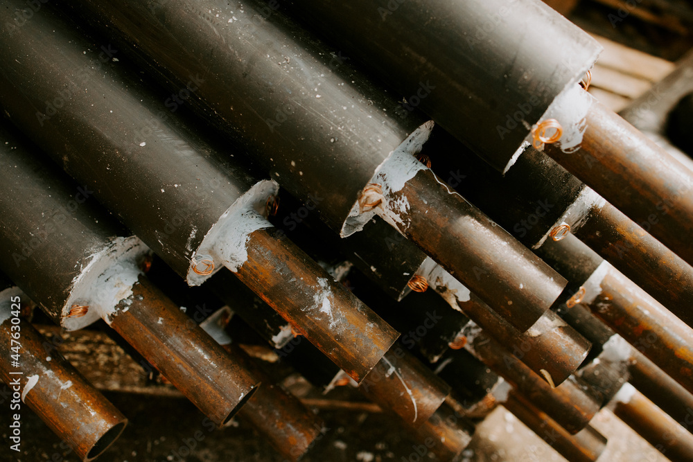 Factory, for the production of insulation for pipes Factory, for the production of insulation for pipes