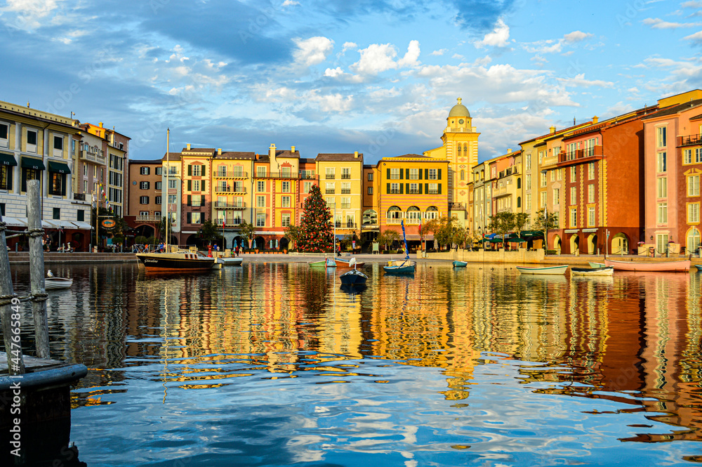 Naklejka premium canal