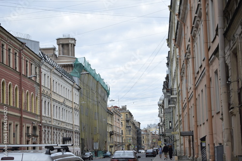street in the city © tanzelya888