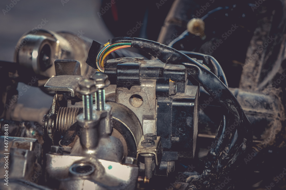 Injection system on motorcycle engines, maintenance repair	