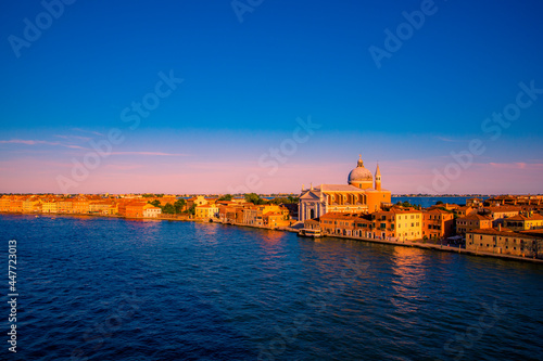 Wallpaper Mural Venezia al tramonto Torontodigital.ca