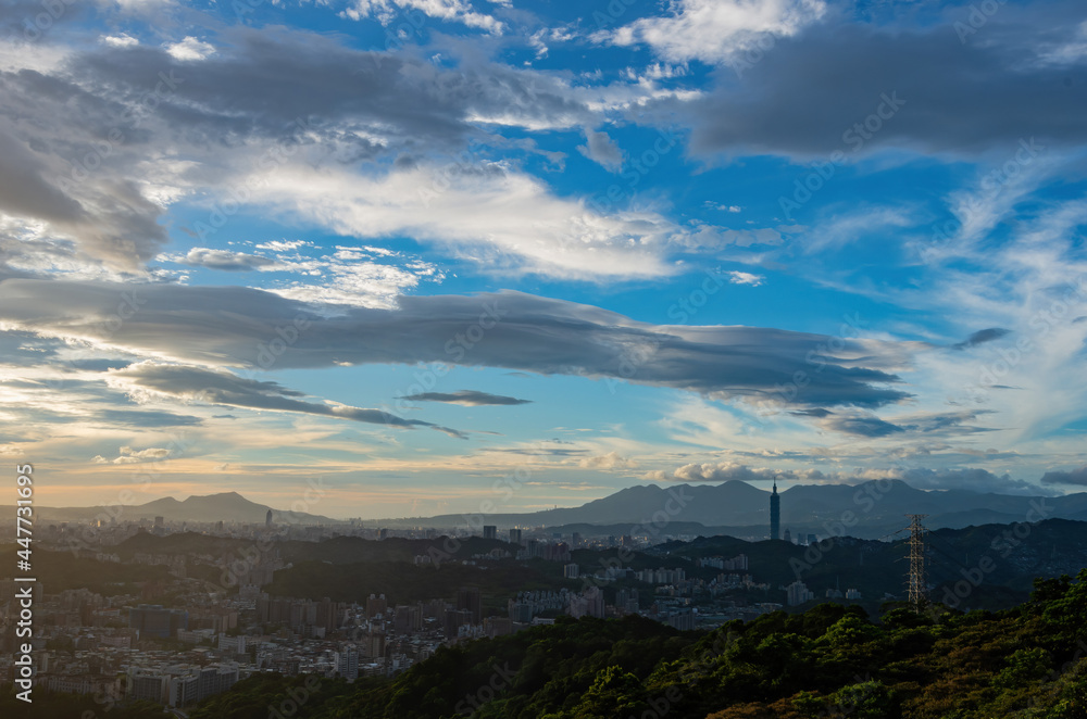 Fototapeta premium Sunset high angle view of the cityscape form Wenshan District