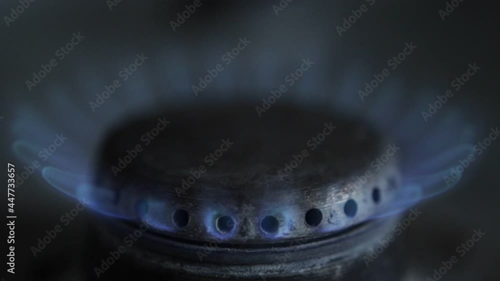 Attenuation of the gas burner on the stove, shutting off the gas supply