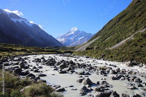Fotografie View of Aoraki Mount Cook National Park from Hooker Valley Track, South Island o