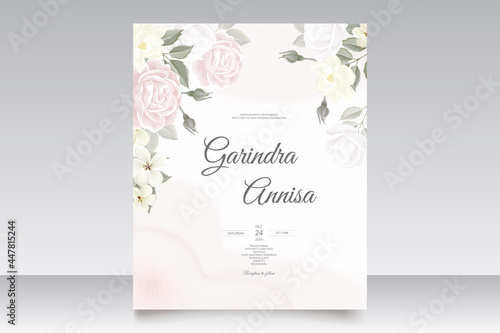 Wedding invitation card template set with beautiful floral leaves Premium Vector