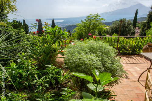 Bild auf Leinwand Beauty of nature on vilaa ( Casa Cuseni ) in Taormina