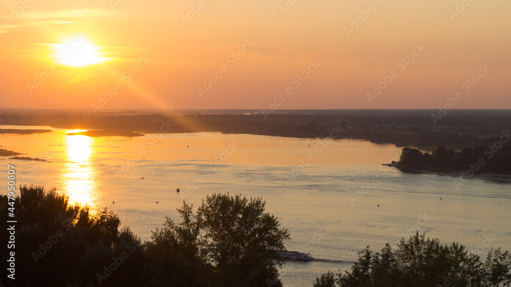 Sunset over the Volga River in Nizhny Novgorod Sunset over the Volga River in Nizhny Novgorod