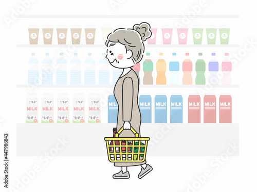 スーパーマーケットで買い物をする年配女性のイラスト