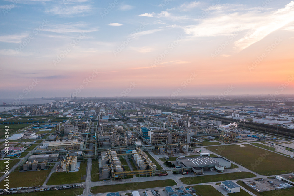 Obraz premium chemical plant