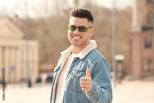 Young man wearing stylish s...