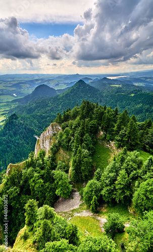 Beautiful aerial panoramic view of the Pieniny National Park, Poland in sunny day from Trzy Korony - English: Three Crowns (the summit of the Three Crowns Massif)