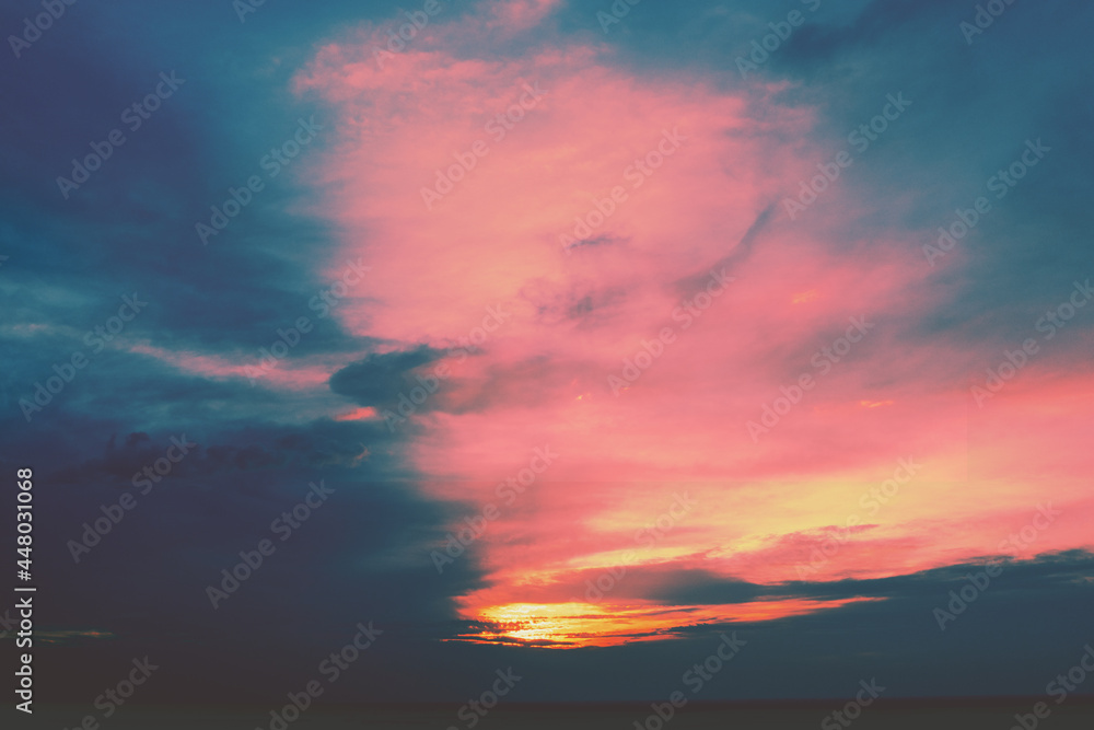 Fototapeta premium Dramatic cloudy sky at sunset. Sky texture. Abstract nature background