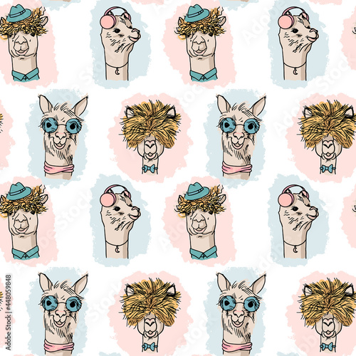 Funny seamless pattern with portraits of lama. Children's print for fabric, T-shirt, poster, postcard, baby shower. Vector Illustration