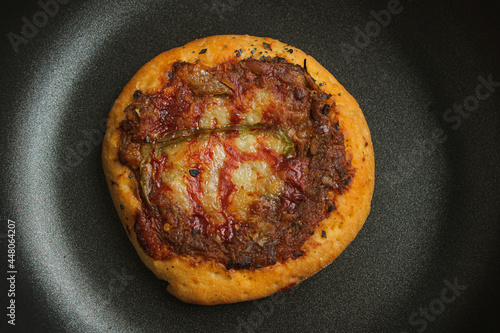 Mini pizza grilled meat with vegetables