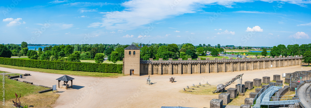 Blick vom Römerpark Xanten über den linken Niederrhein