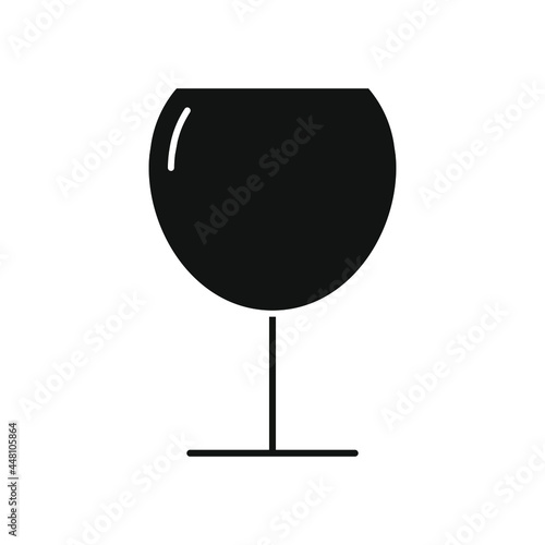 Wineglass icon vector set. alcoholic drink illustration sign collection. goblet symbol. Bar logo.