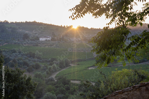 Ausblick in der Toskana mit wundersch  ner Landschaft