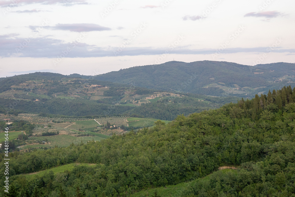 Ausblick in der Toskana mit wunderschöner Landschaft Ausblick in der Toskana mit wunderschöner Landschaft