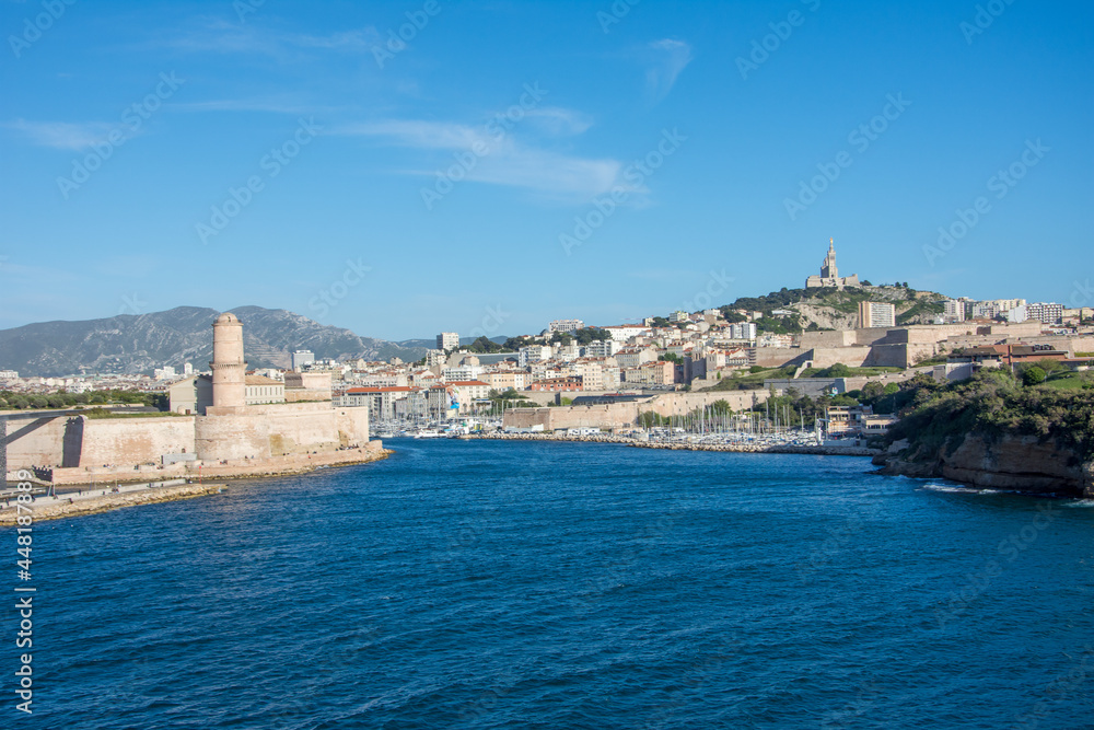 Fototapeta premium discovery of the harbor of Marseille and the islands of the region, France