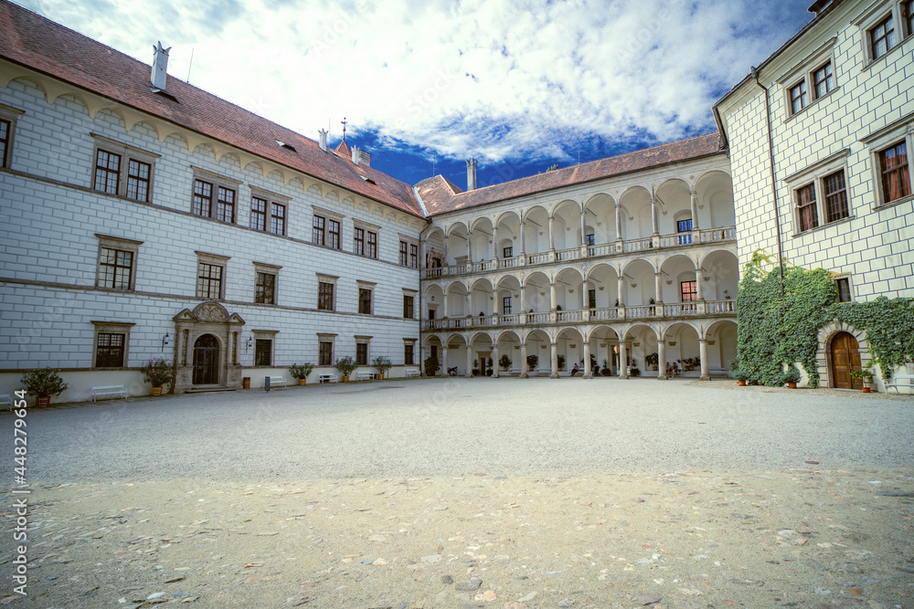 Jindrichuv hradec castle and surroundings