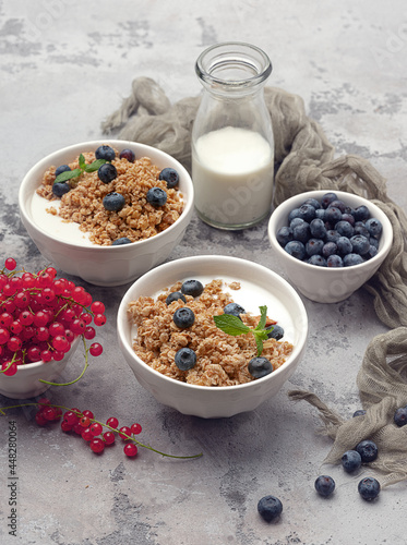 Granola with berries and greek yoghurt