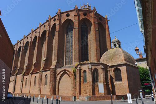 Toulouse, Jacobins convent, in red bricks photo