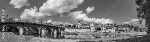 Fotografie Le Bugue (Dordogne, France) - Vue panoramique du pont et des bords de la Vézère